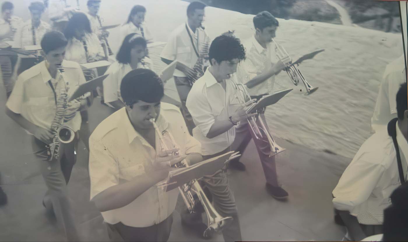 Javier Pineda en la banda municipal de música de Casares