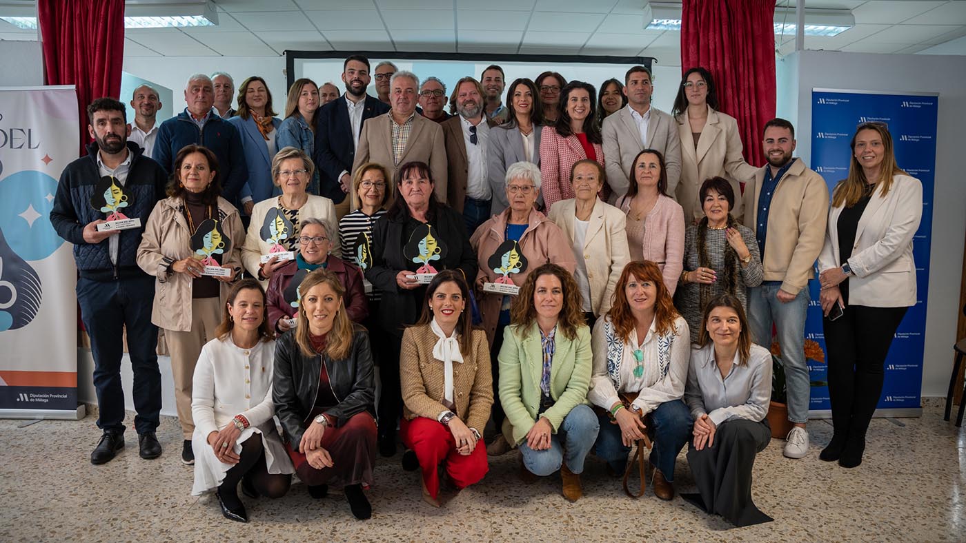 Mari Carmen León nombrada 'Mujer del año' en Casares por la Diputación de Málaga