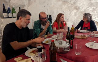 Villa 42. Comer en Casares