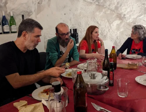 Villa 42. Comer en Casares